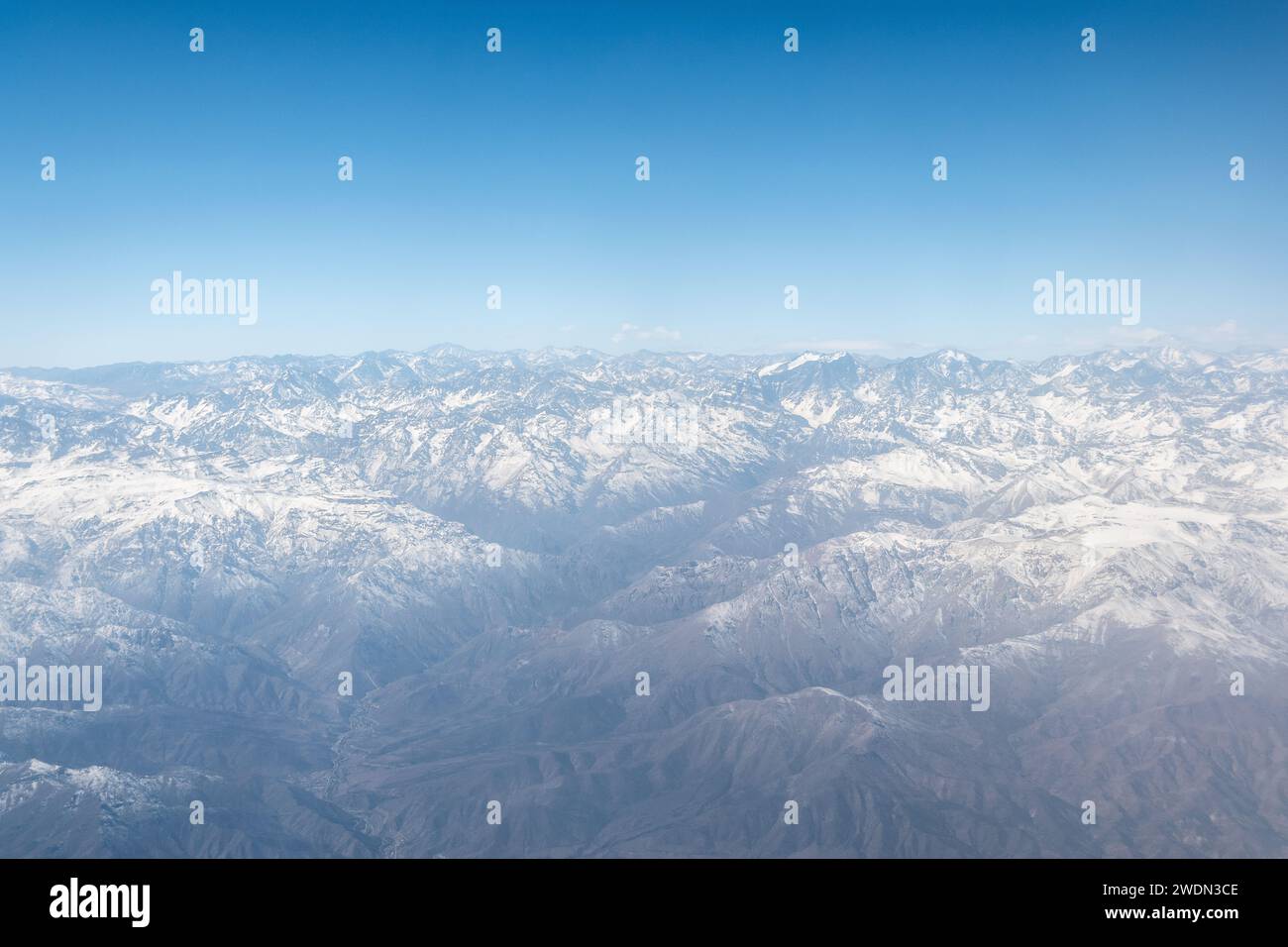 volando sobre la cordillera de los andes Stock Photo