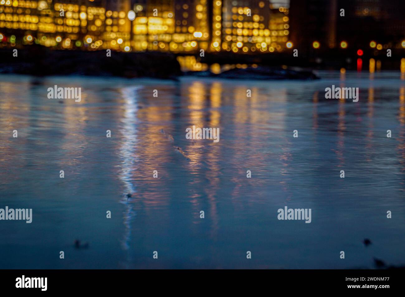 Scenery of city during night hi-res stock photography and images - Alamy