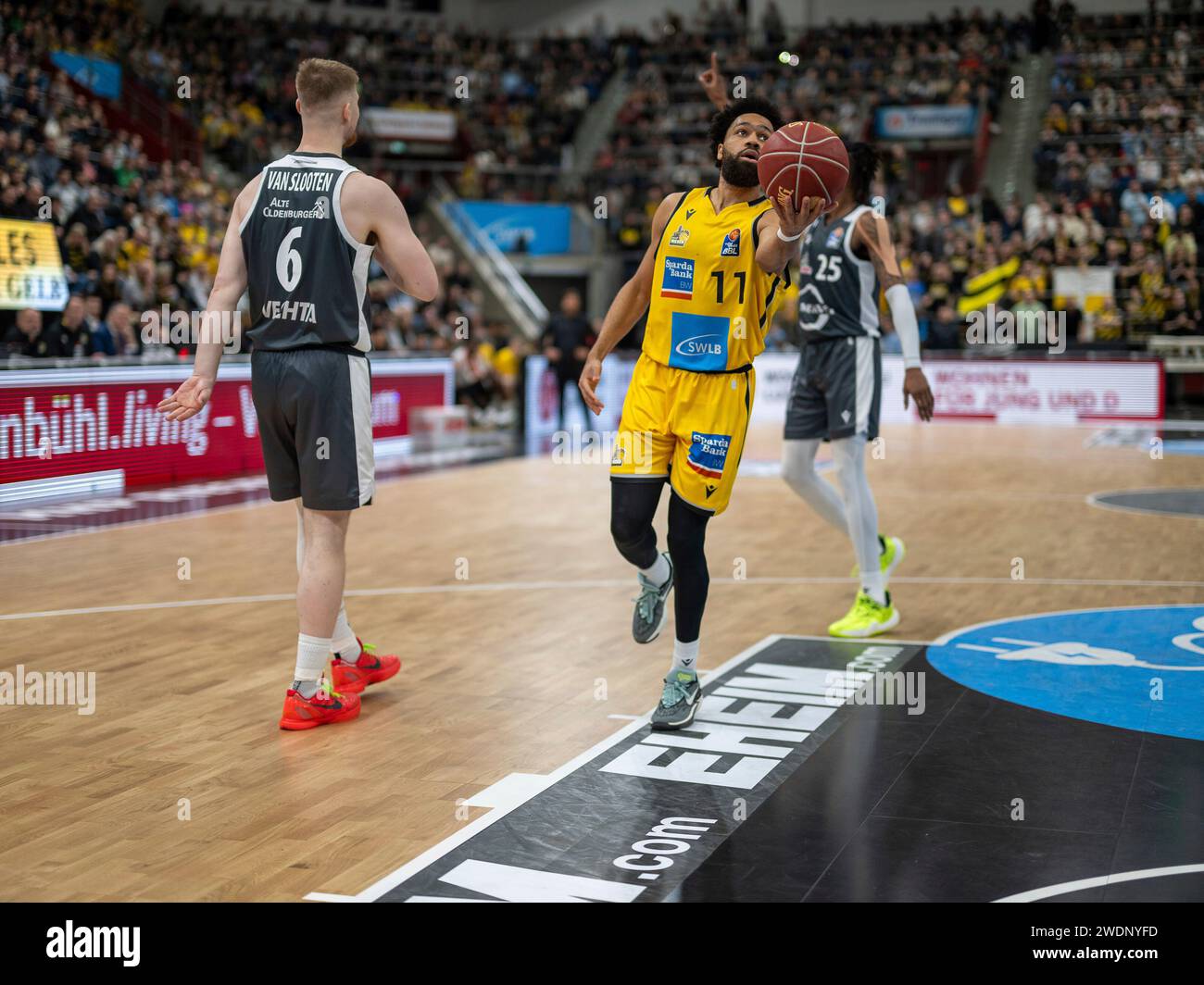 Ludwigsburg, Deutschland. 21st Jan, 2024. Luc van Slooten (Rasta Vechta ...
