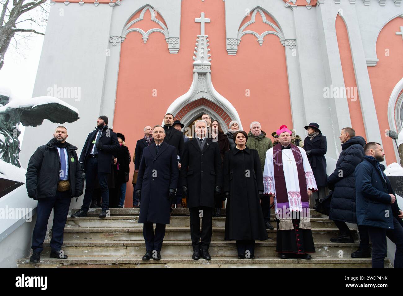 Vilnius, Lithuania. 21st Jan, 2024. Lithuanian President, Gitanas Naus?da (C), Lithuanian First Lady, Diana Nausediene (R), Polish President Andrzej Duda (L), Ukrainian Ambassador in Lithuania, Petro Beshta (2nd row, L), Belarusian opposition leader, Sviatlana Tsikhanouskaya (2nd row, R) take part in the 161st anniversary ceremony of the anti-Russian January Uprising at the Rasu Cemetery. Credit: SOPA Images Limited/Alamy Live News Stock Photo