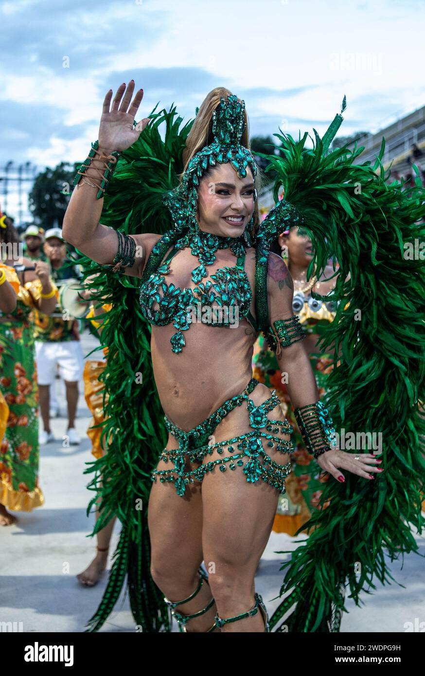 Carnival rio drum hi-res stock photography and images - Page 5 - Alamy