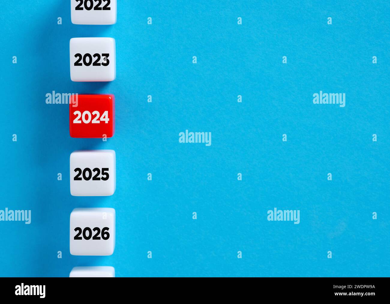How To Create A Personalized 2025 Yearly Calendardark Forest Lunar
