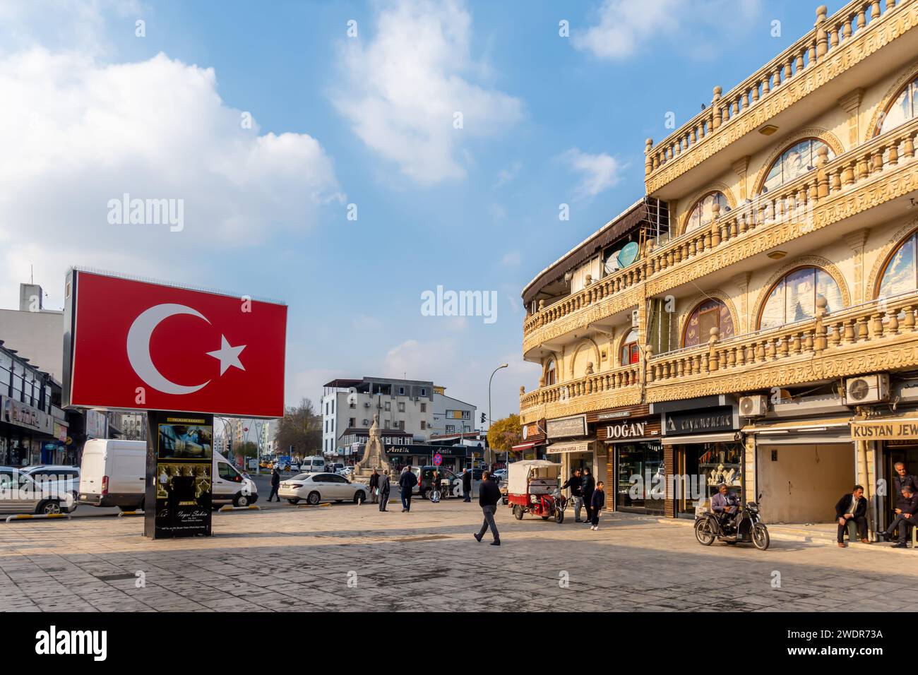 Central square in Midyat - MİDYAT BEYAZ SARAY AVM shopping mall Midiat Turkey Stock Photo