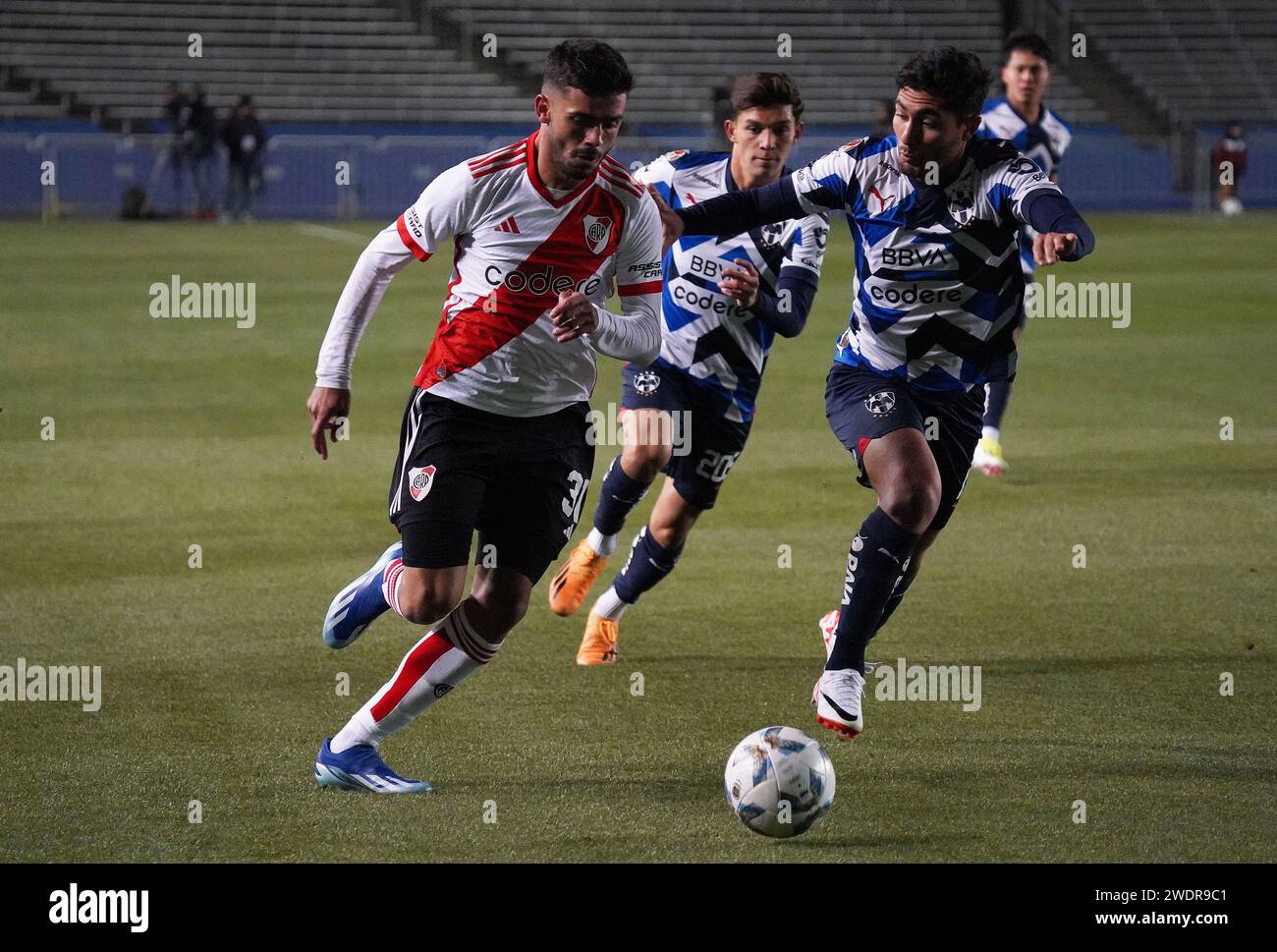 Non Exclusive: January 17, 2024,Dallas, Texas, USA: River Plate midfielder Santiago Simon  (L) in action during the friendly international soccer game Stock Photo