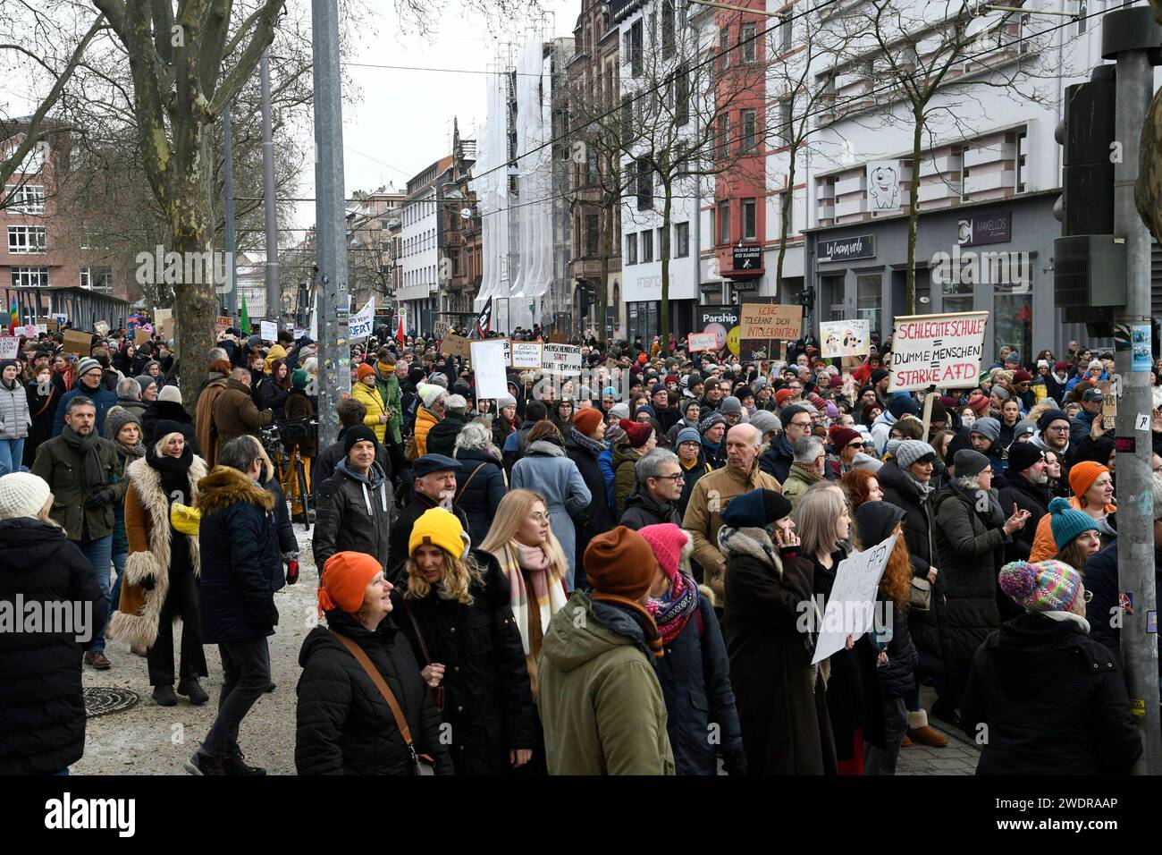 Die Kundgebung und Demo gegen die AfD am Sonntag 21.01.2024 in ...