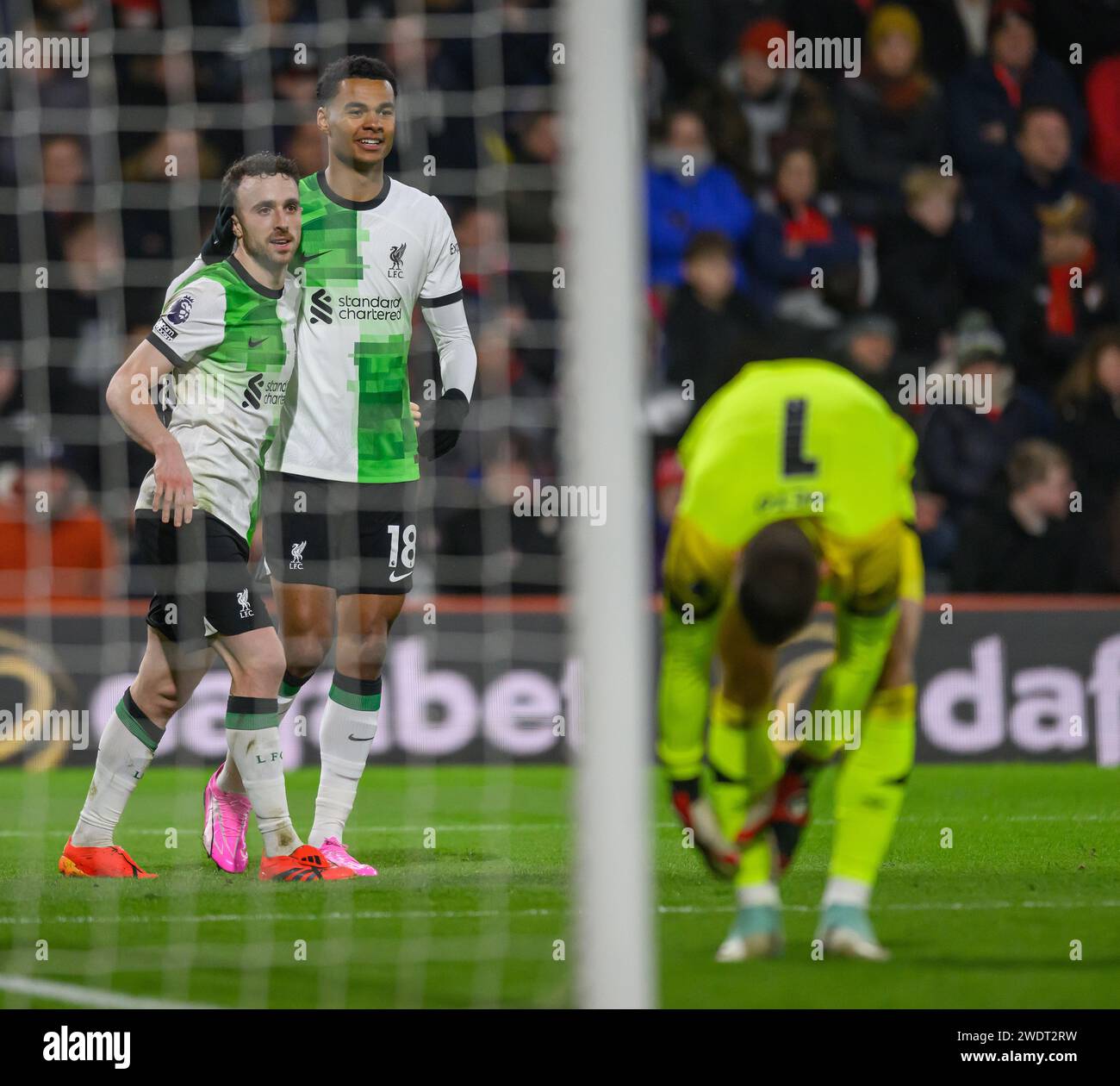 London, UK. 21st Jan, 2024 - AFC Bournemouth v Liverpool - Premier League - Vitality Stadium.                                                             Liverpool's Diogo Jota celebrates his first goal with Cody Gakpo.    Picture Credit: Mark Pain / Alamy Live News Stock Photo
