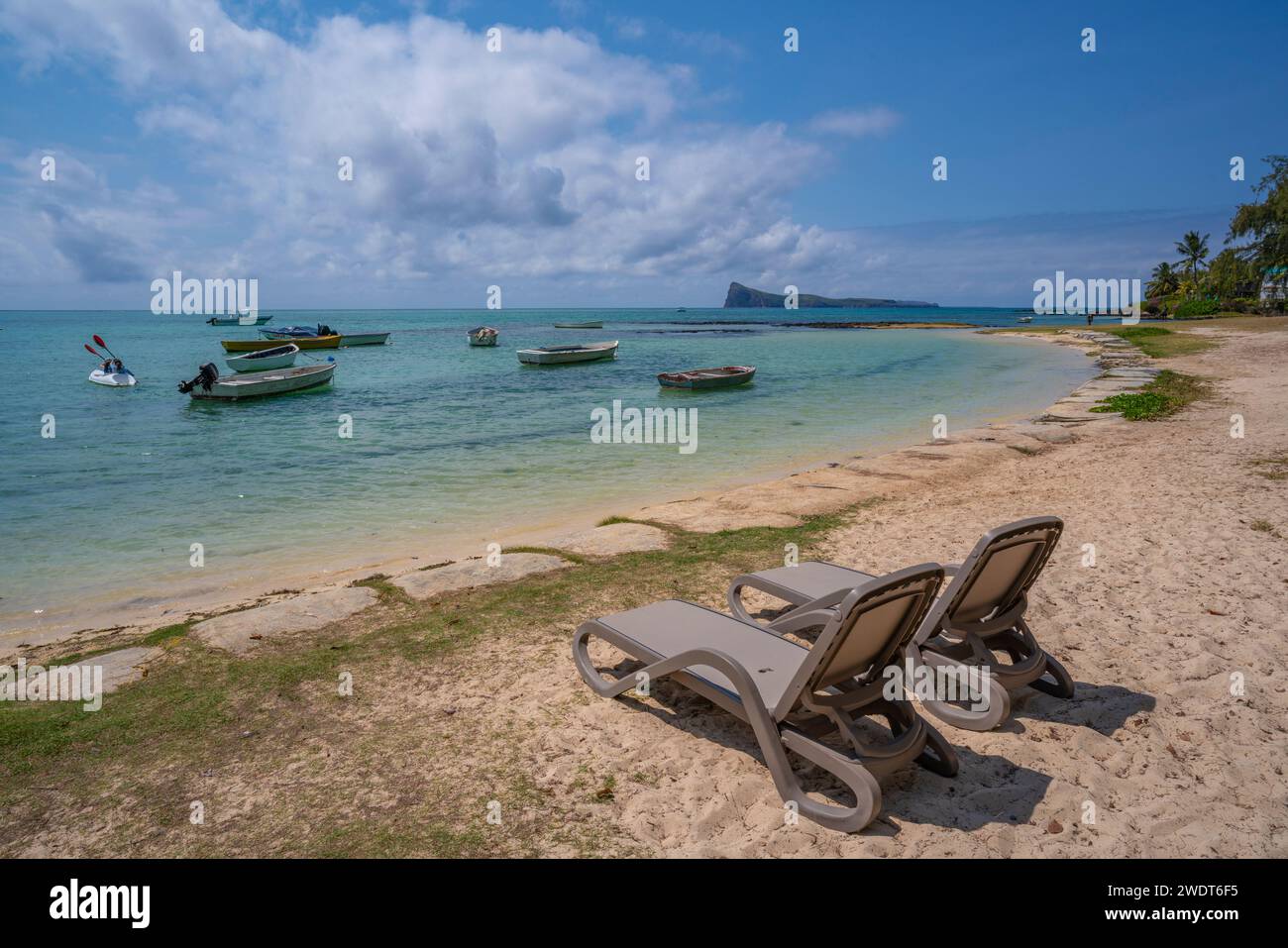 View of beach and turquoise Indian Ocean on sunny day in Cap Malheureux, Mauritius, Indian Ocean, Africa Stock Photo