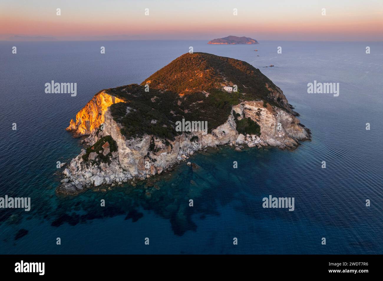 Sunset above gavi island hi-res stock photography and images - Alamy