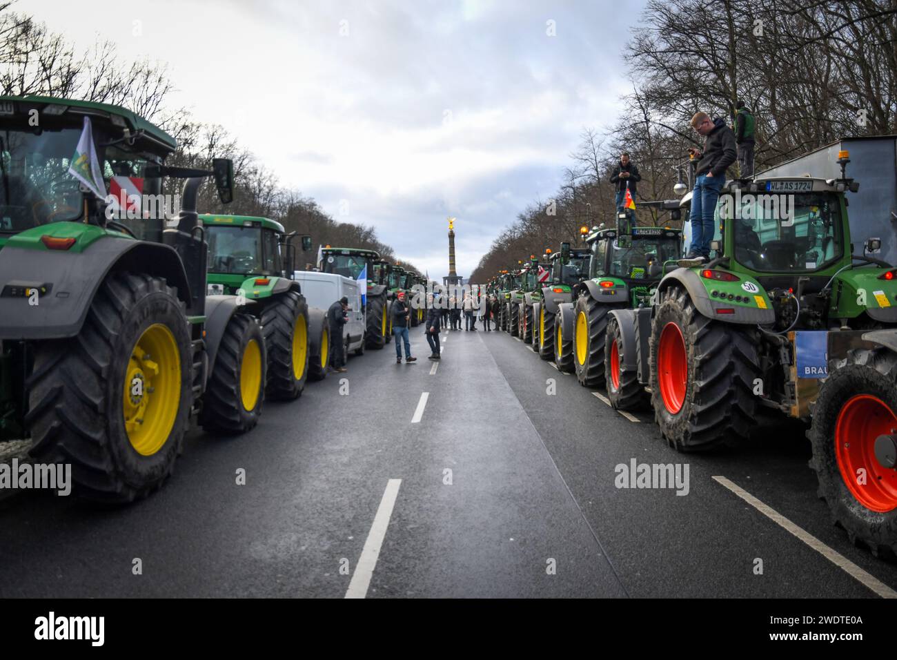 Berlin,Germany 14th january 2024.Farmers and truckers are protesting at the Brandenburger Tor against subsidy cuts. Stock Photo
