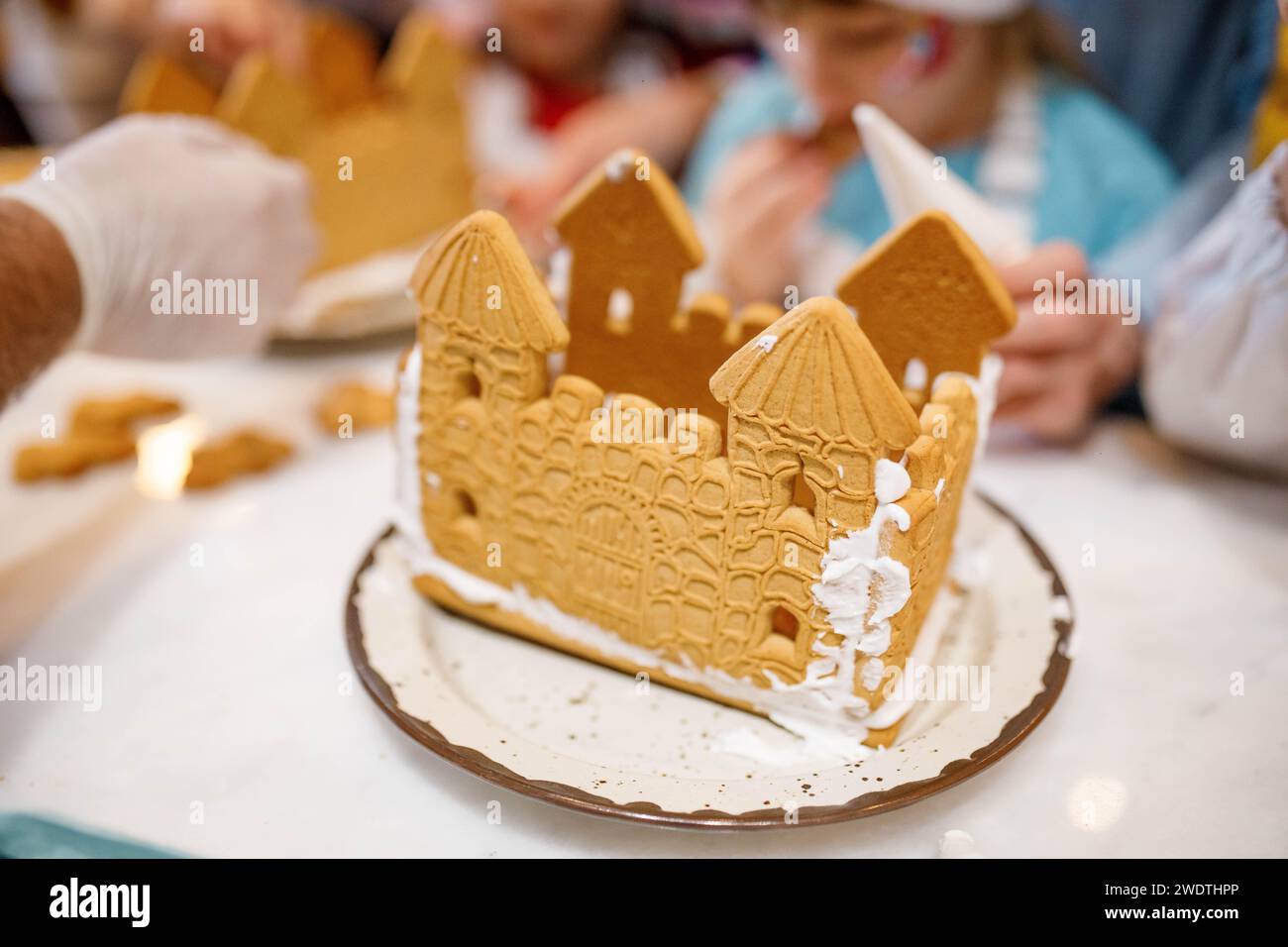 Child hands decorating cake hi-res stock photography and images - Alamy