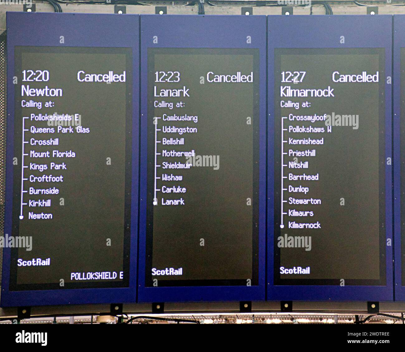 Glasgow central station screen hires stock photography and images Alamy