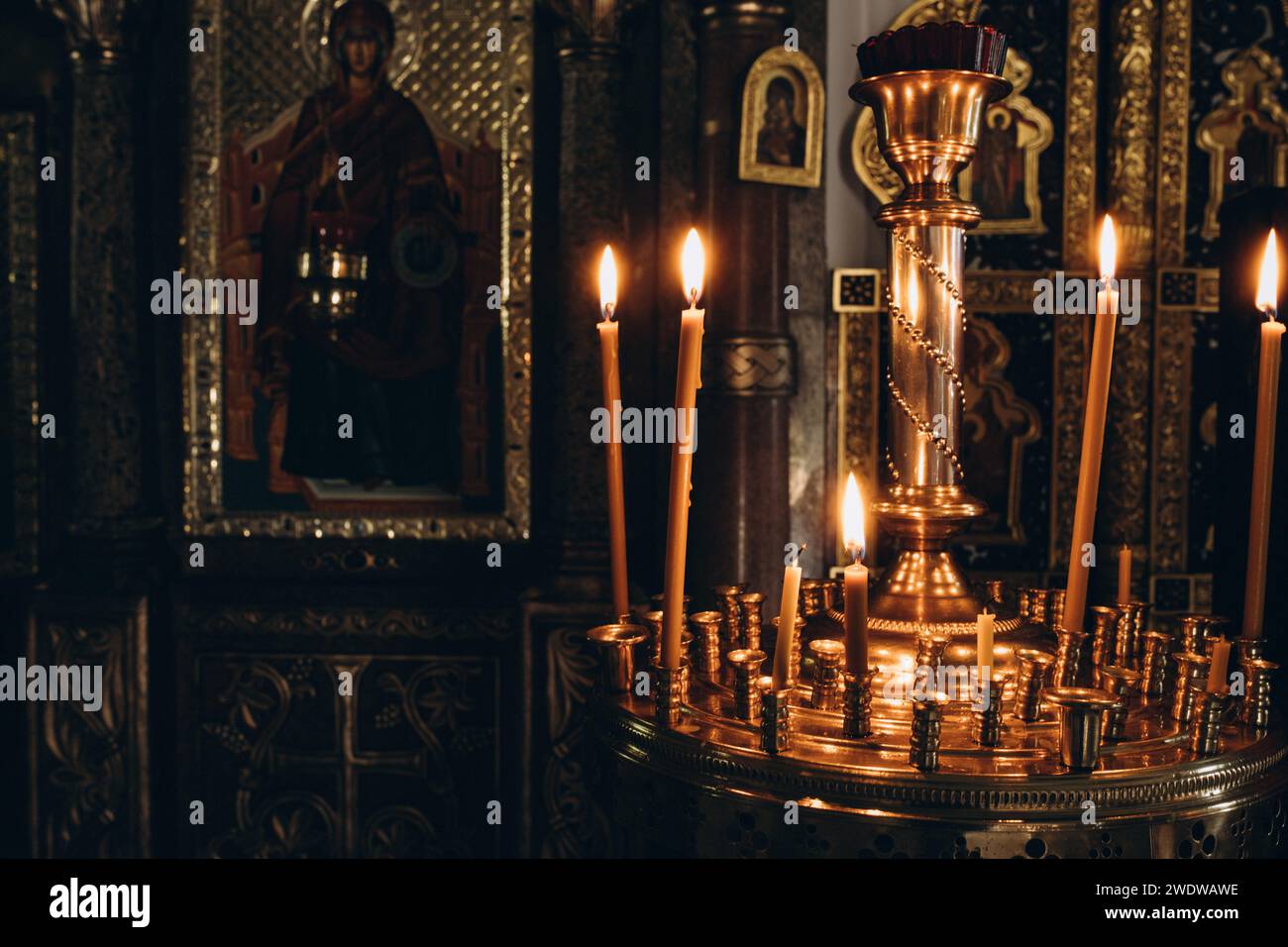 Candlesticks church hi-res stock photography and images - Page 4
