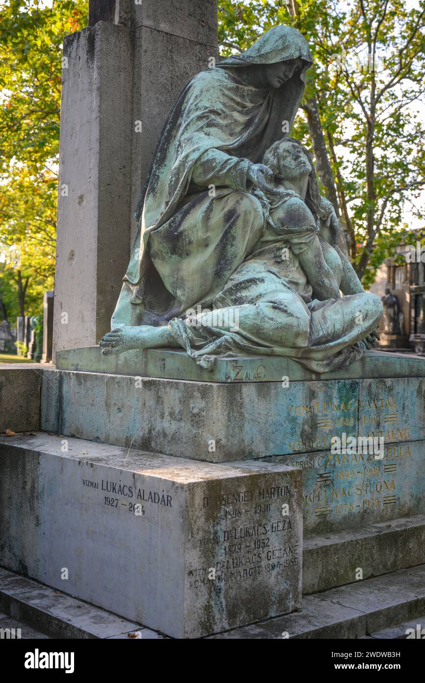 Kerepesi Cemetery Fiume Road National Graveyard Budapest, Hungary Founded in 1847, a national pantheons and memorial park Stock Photo