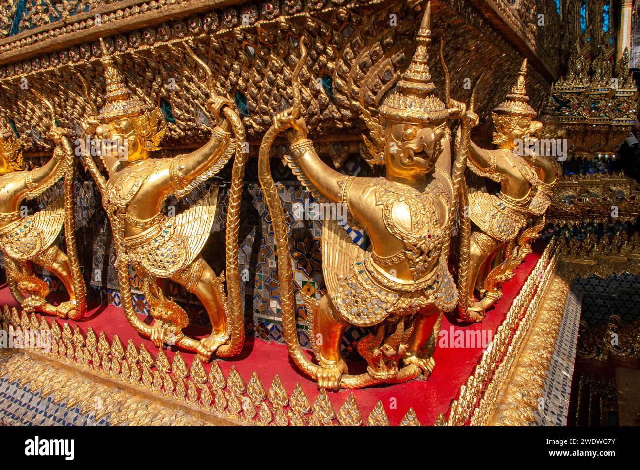 Wat Pho (the Temple of the Reclining Buddha), or Wat Phra Chetuphon in ...