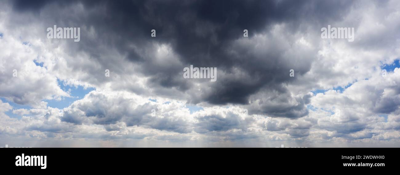 Panorama of sky with dark rainy clouds before the storm. Weather ...
