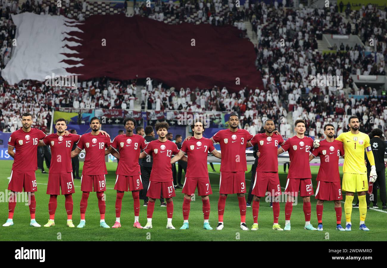 Doha Qatar 22nd Jan 2024 Starting Players Of Qatar Line Up Prior To   Doha Qatar 22nd Jan 2024 Starting Players Of Qatar Line Up Prior To The Group A Match Between Qatar And China Of Afc Asian Cup At Khalifa International Statium In Doha Qatar On Jan 22 2024 Credit Cao Canxinhuaalamy Live News 2WDWMRD 