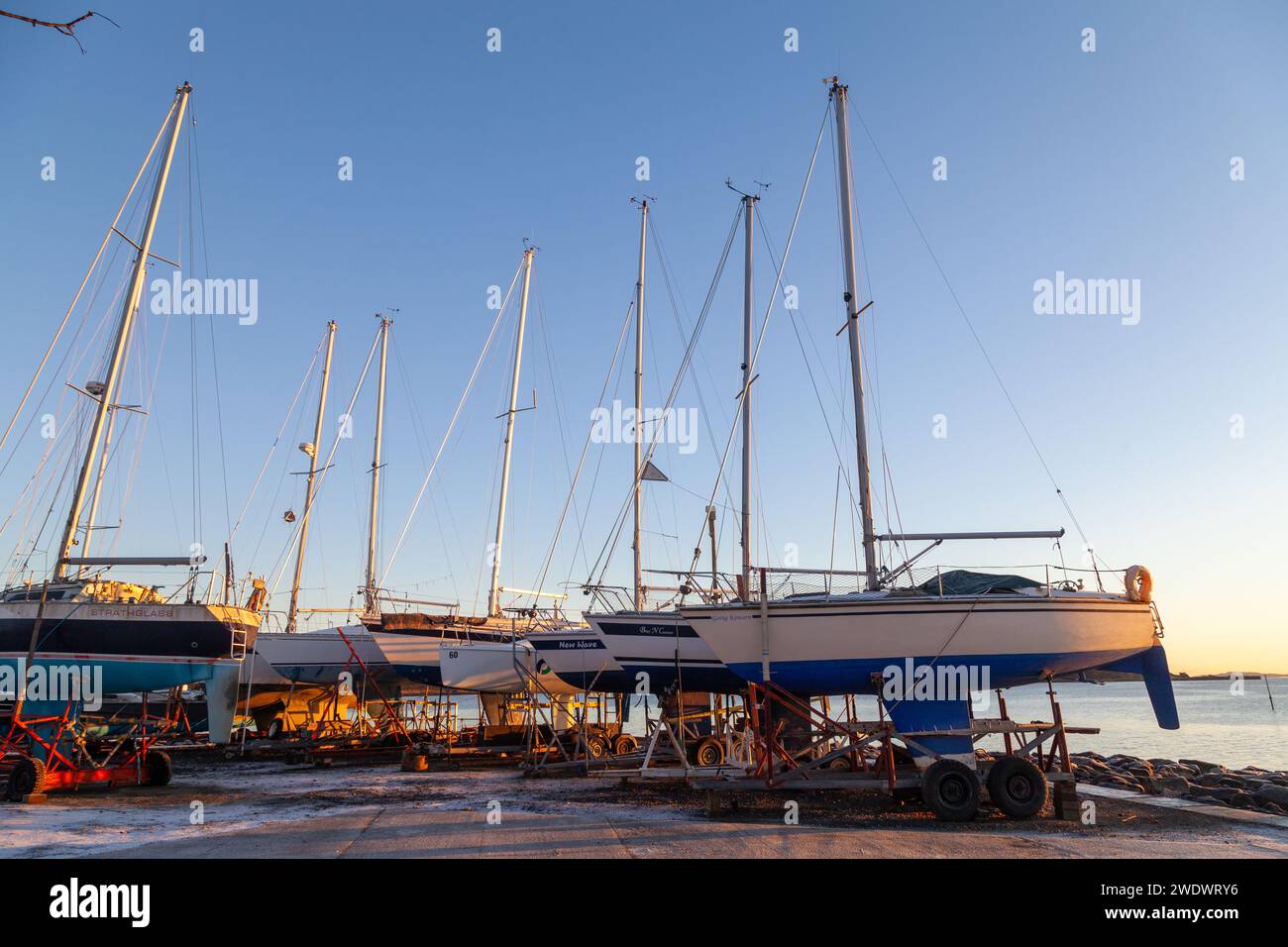 Yachts out of the water for storage over winter at Dalgety Bay sailing club Stock Photo