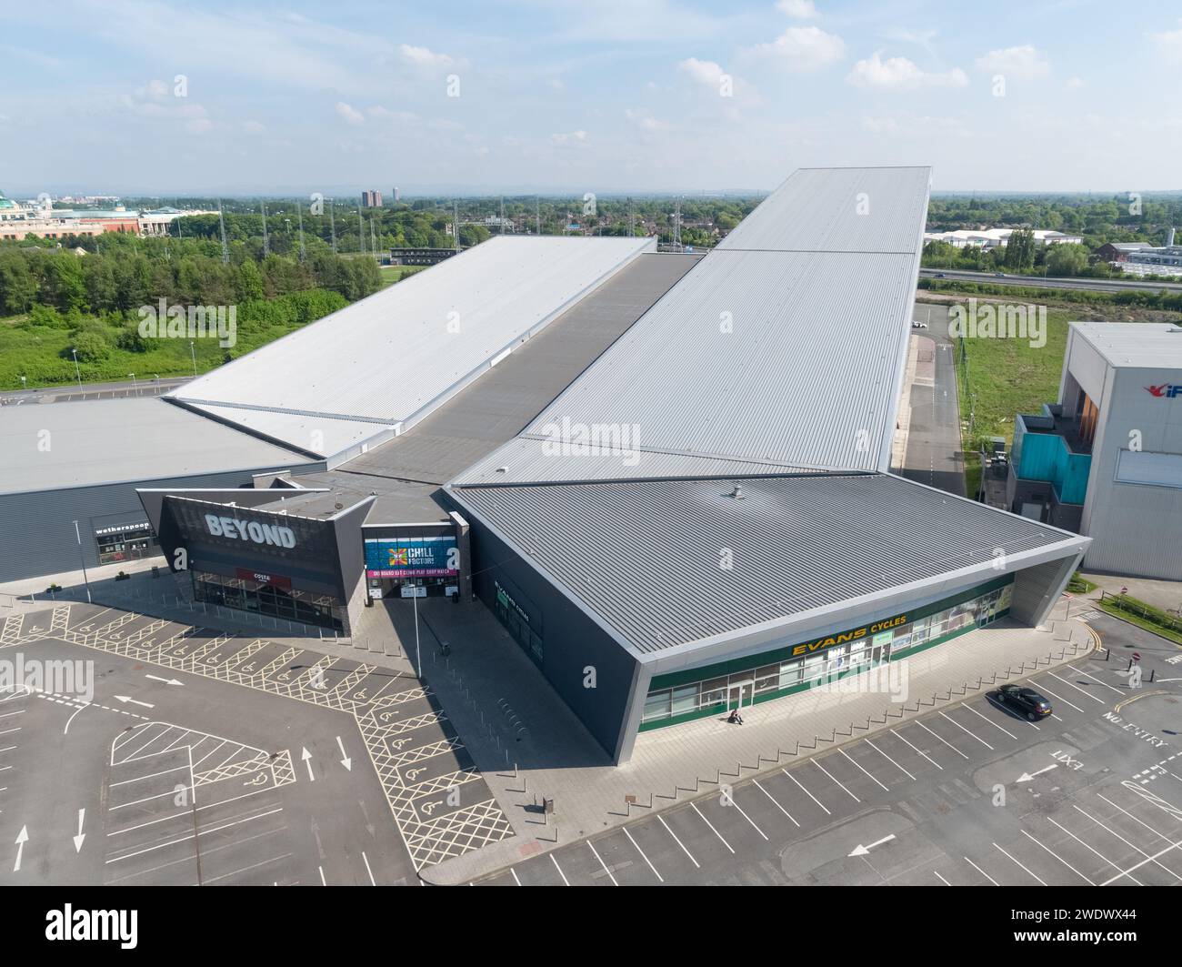 Evans cycles trafford park sale