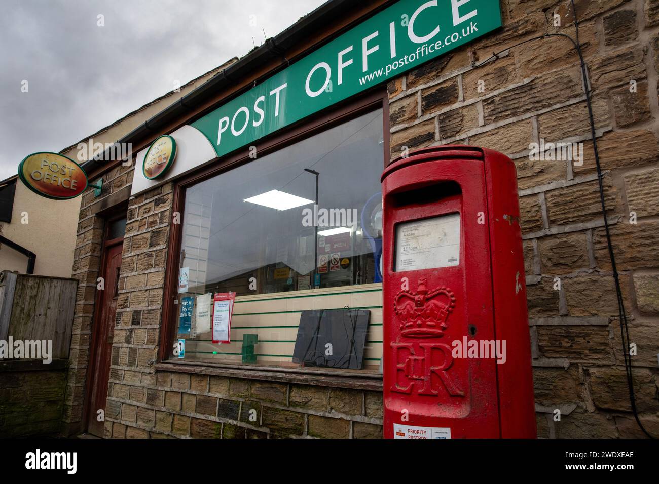 Horizon post office computer hi-res stock photography and images - Alamy