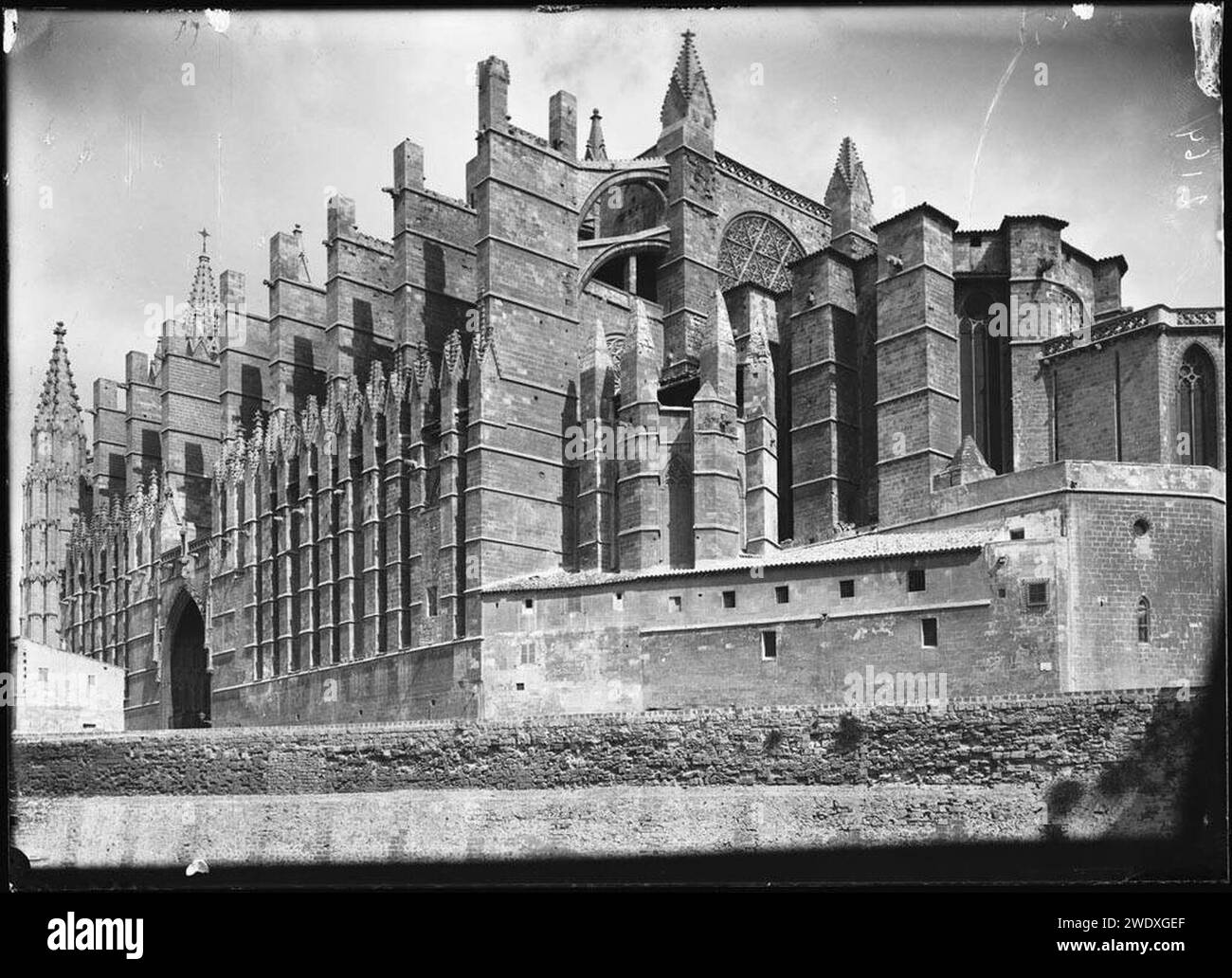 Catedral de santa maria de palma Black and White Stock Photos &amp; Images ...