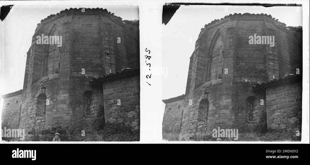Absis de l'església de Vilanova de Meià Stock Photo - Alamy