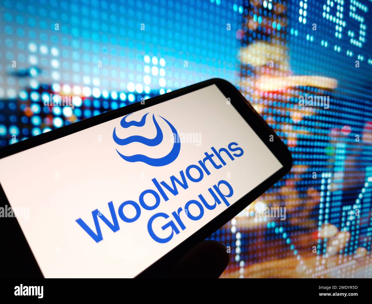 Woolworths share price hi res stock photography and images Alamy