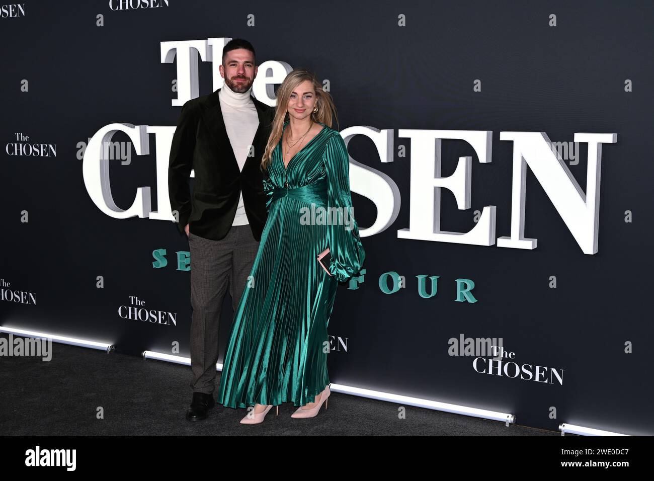 Season 4 hi-res stock photography and images - Alamy, image size:1300x956