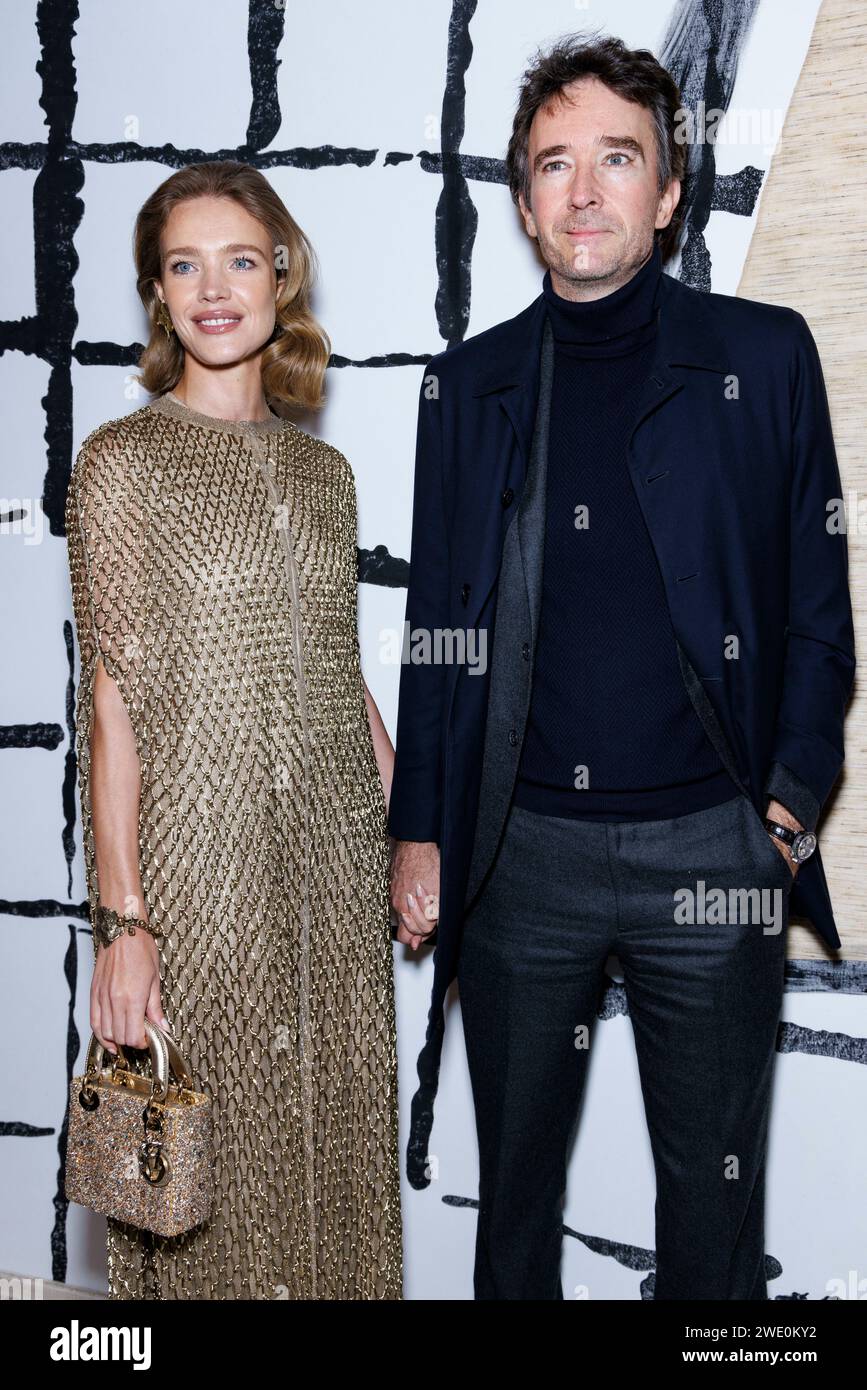 Paris, France. 22nd Jan, 2024. Natalia Vodianova and Antoine Arnault attend  CHRISTIAN DIOR Haute Couture Spring/Summer 2024 Runway during Paris Haute  Couture Fashion Week on January 2024 - Paris; France 22/01/2024 Credit:, image size:867x1390