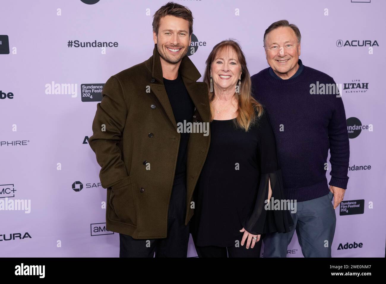 Glen Powell and his parents Cyndy Powell and Glen Powell Sr. attend the