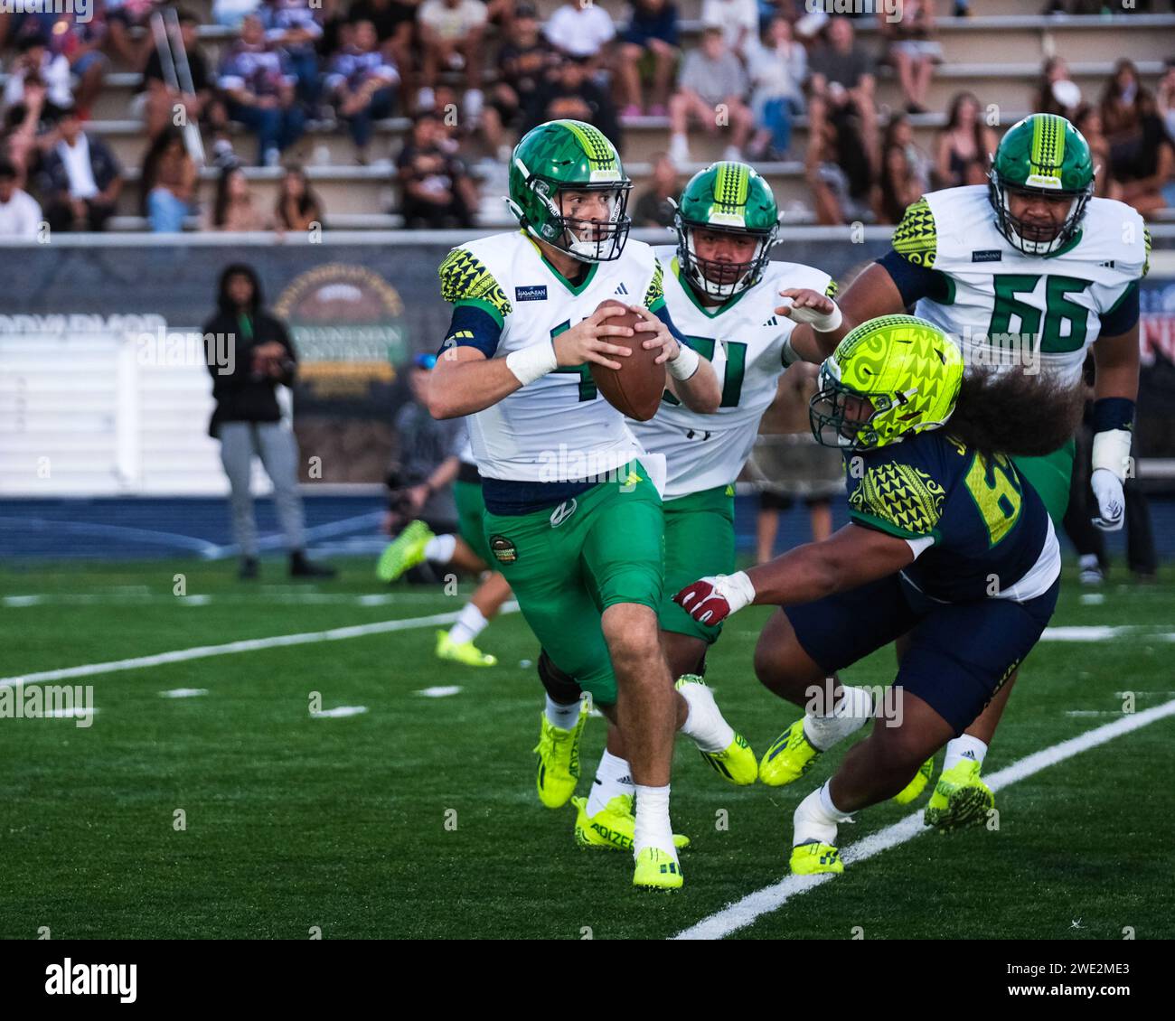 Honolulu, Hawaii, USA. 19th Jan, 2024. Team Makua quarterback Jake ...