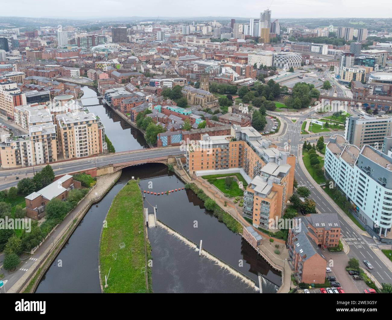 Aerial photograph of Crown Point Bridge, River Aire, Leeds Minster and the wider Leeds city centre, Yorkshire, UK Stock Photo