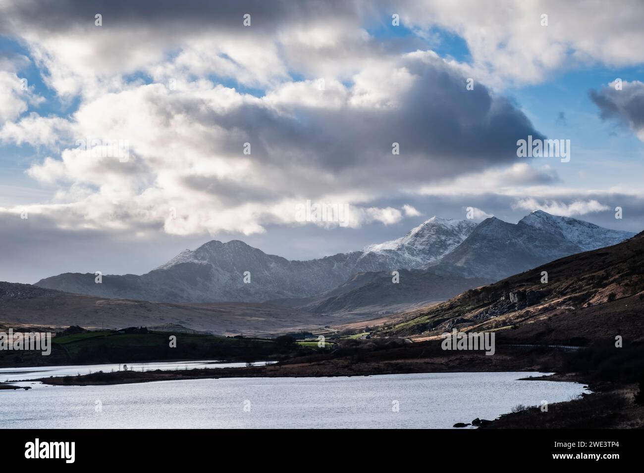 View to Mount Snowdon horseshoe across Llynnau Mymbyr lakes in ...