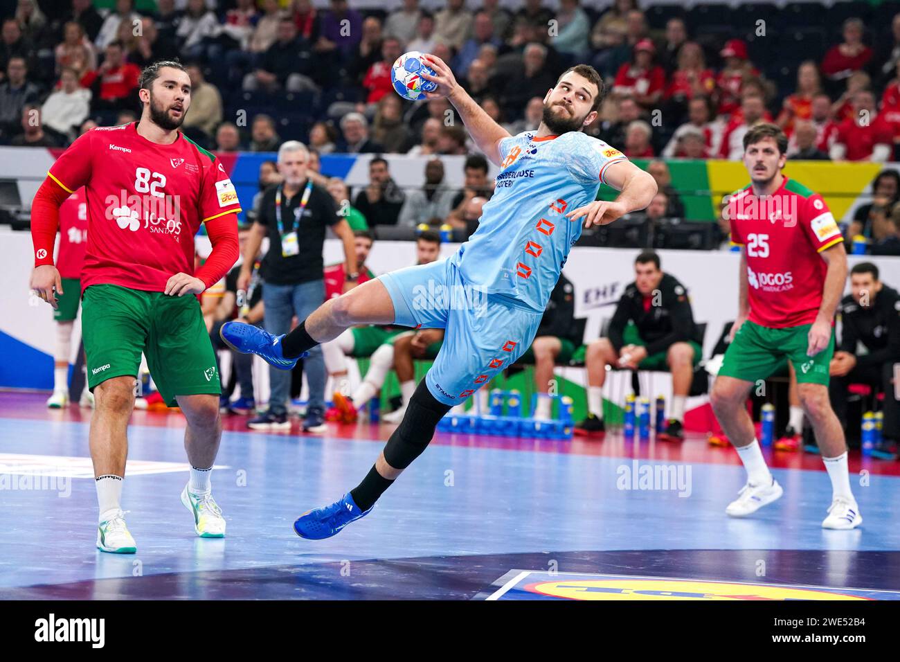 Ehf euro 2024 main round hi-res stock photography and images - Alamy