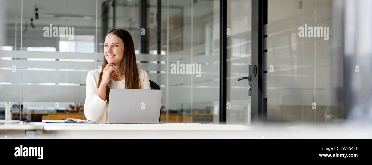Panoramic gaze hi-res stock photography and images - Alamy