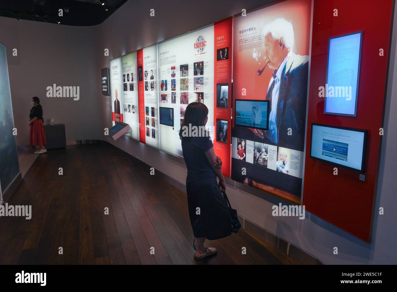 STRICTLY NO SALES TO FRENCH MEDIA OR PUBLISHERS RIGHTS RESERVED