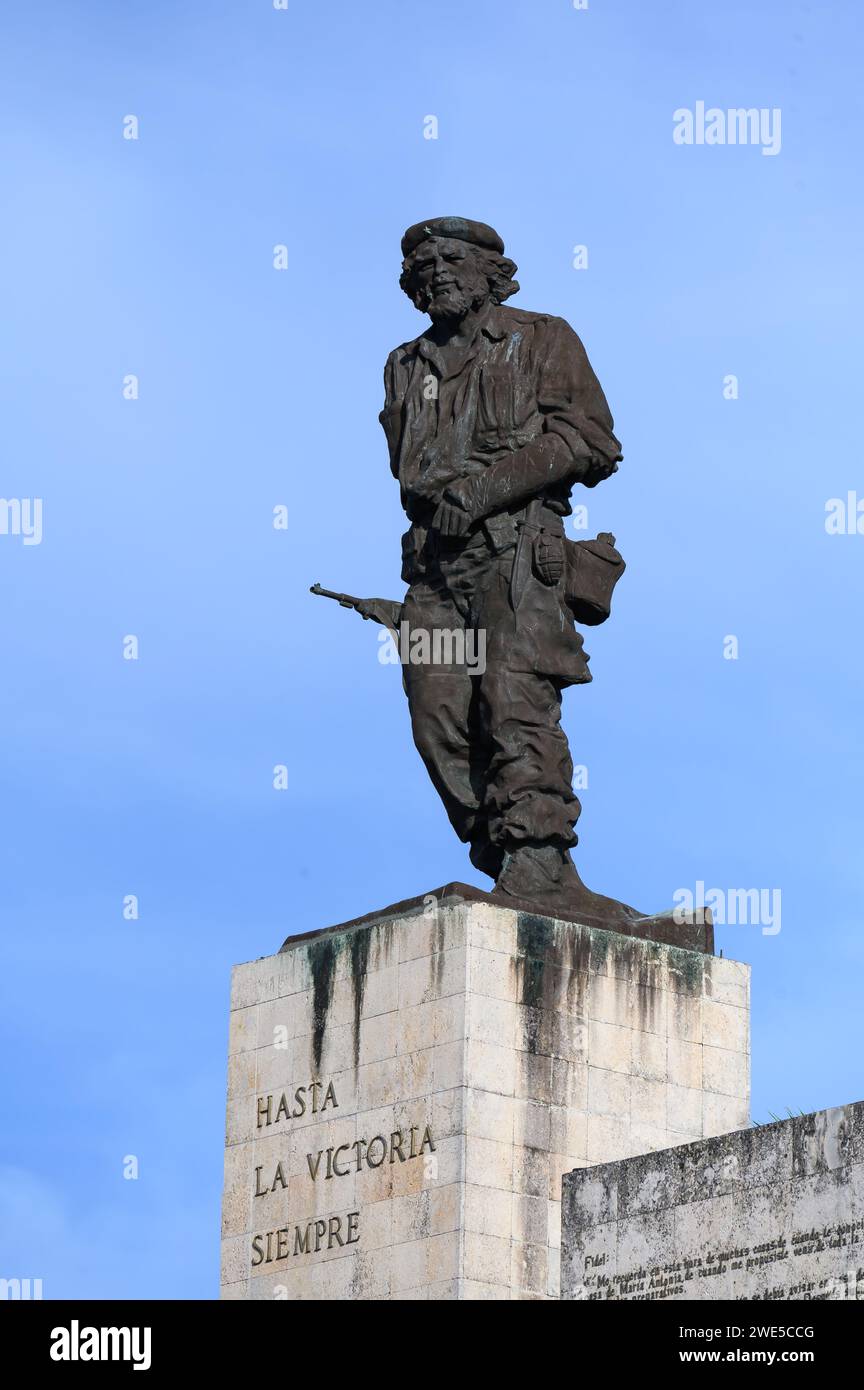 Ernesto Che Guevara statue or sculpture in the monument or memorial to the guerrilla leader. The famous place is a Cuban National Monument. Stock Photo