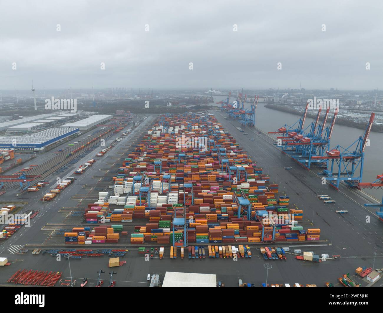 Hamburg, Germany, December 30th, 2023: Altenwerder container terminal ...