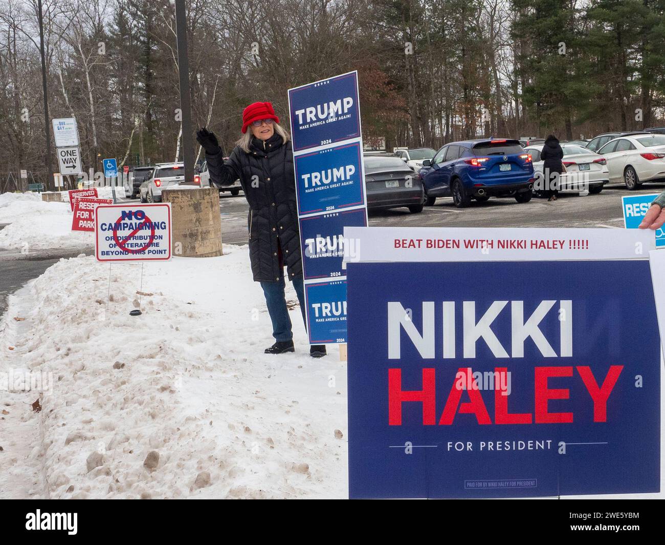 Nashua, New Hampshire, USA. 23rd Jan, 2024. President Trump supporter
