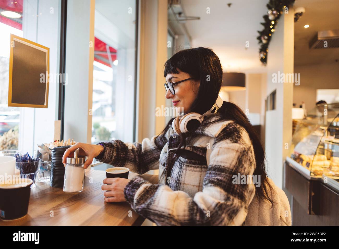 Black women in cafe having coffee hi-res stock photography and images ...