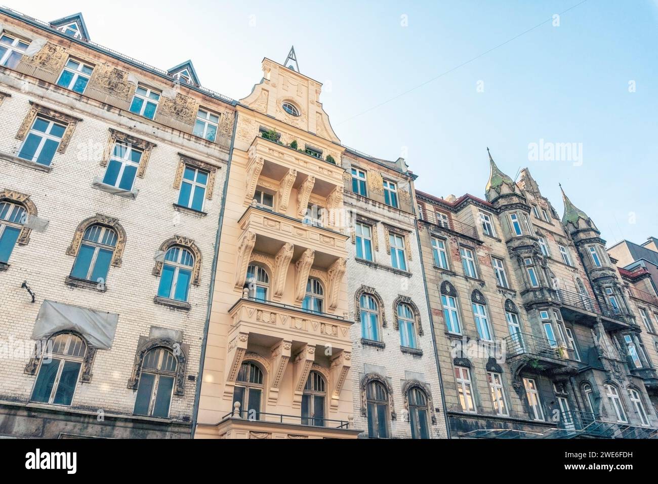 Row of old buildings hi-res stock photography and images - Alamy