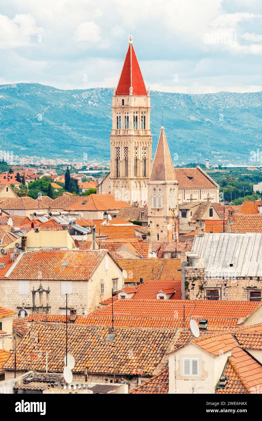 Croatia, Split-Dalmatia County, Trogir, Trogir Cathedral and surrounding houses Stock Photo