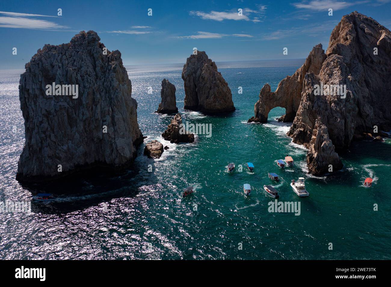 lands-end-and-the-arch-at-the-tip-of-baja-in-cabo-san-lucas-mexico