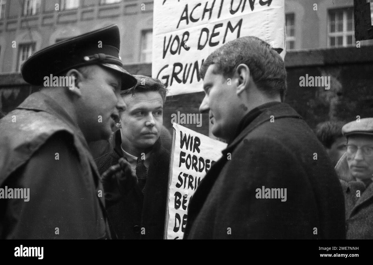 DEU, Germany, Dortmund: Personalities from politics, business and culture from the years 1965-71. political scientist Andreas Buro, here with a small Stock Photo