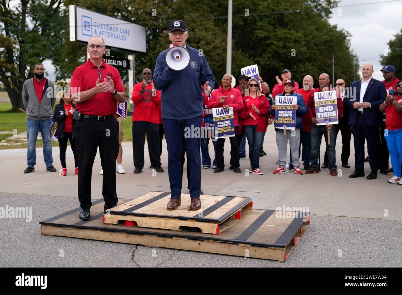 FILE - President Joe Biden joins striking United Auto Workers on the ...