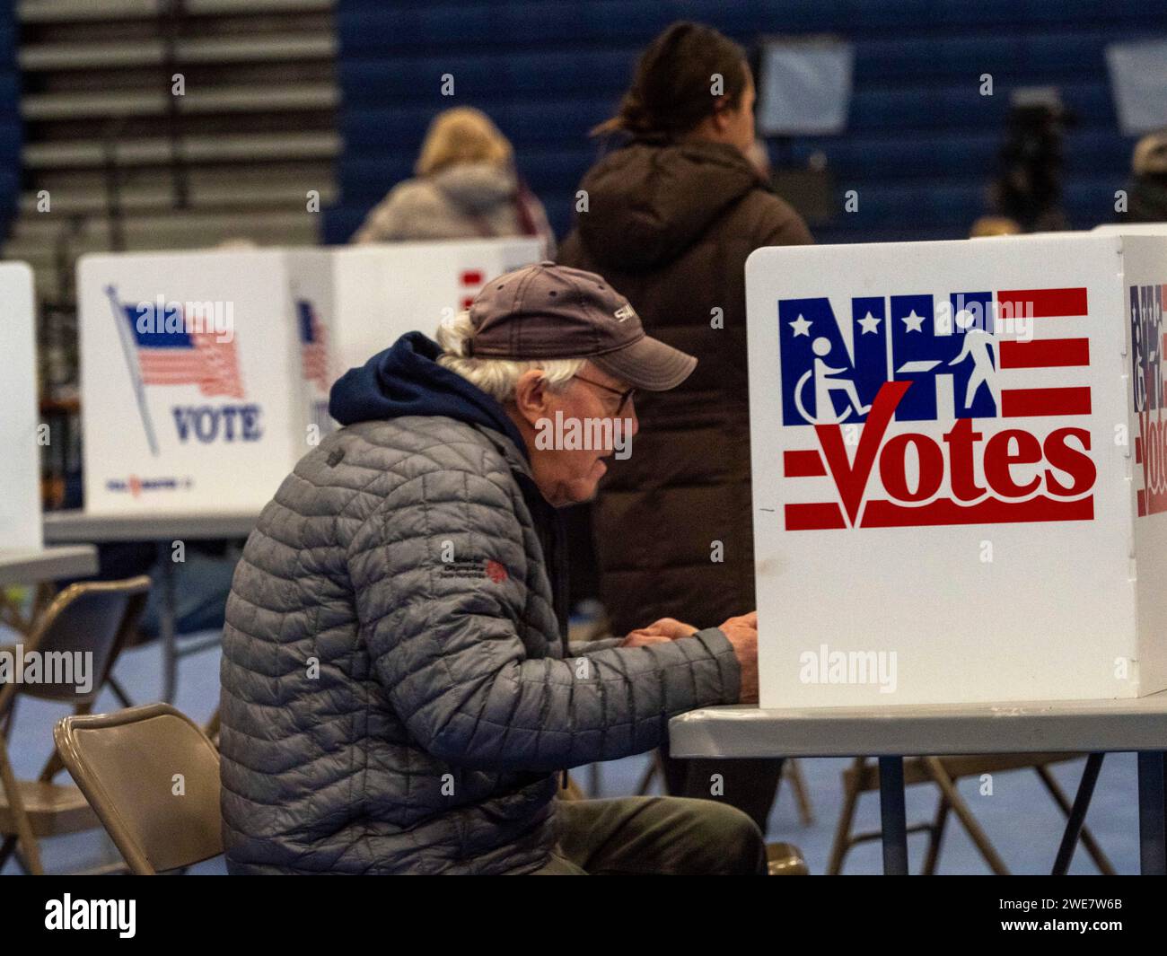 Voting 2024 usa primary new hampshire hires stock photography and