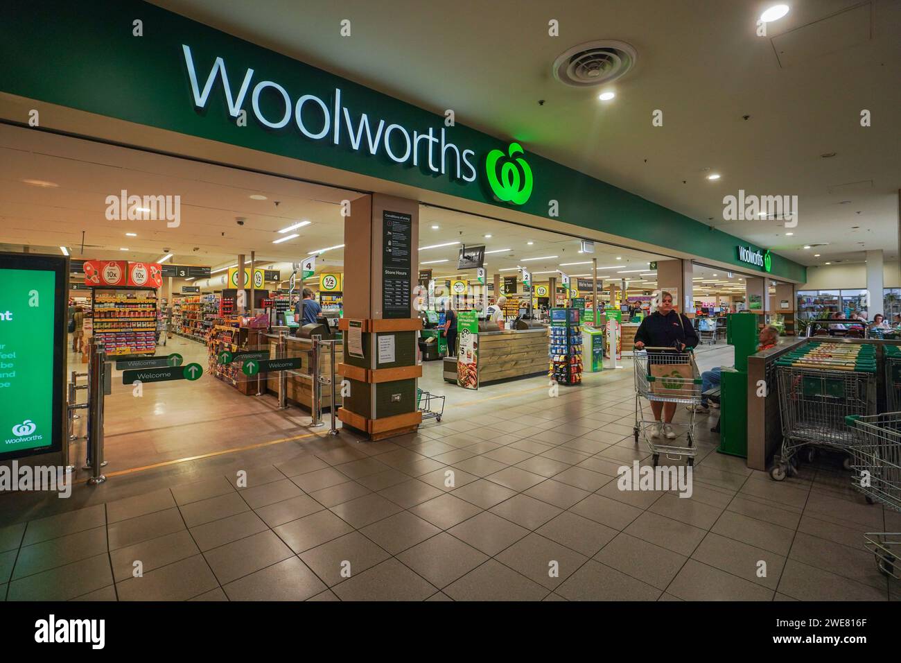 Adelaide,Australia 24 January 2025. A local Woolworth supermarket in