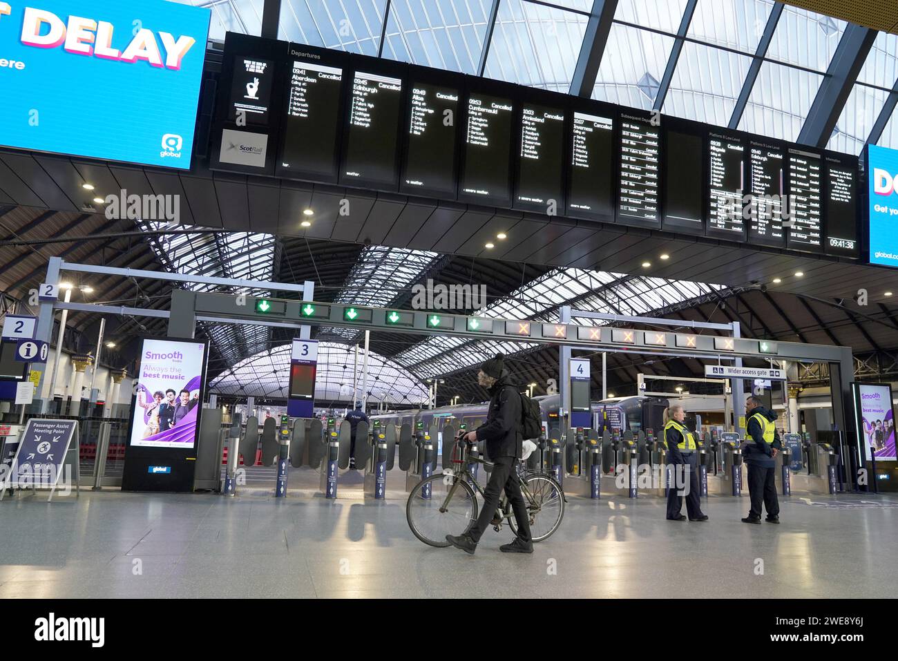 An empty Glasgow Queen Street as all trains are cancelled throughout ...
