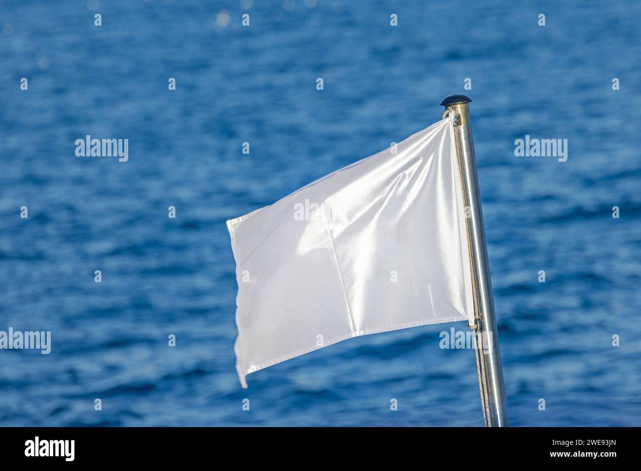 Empty flag pole hi-res stock photography and images - Alamy