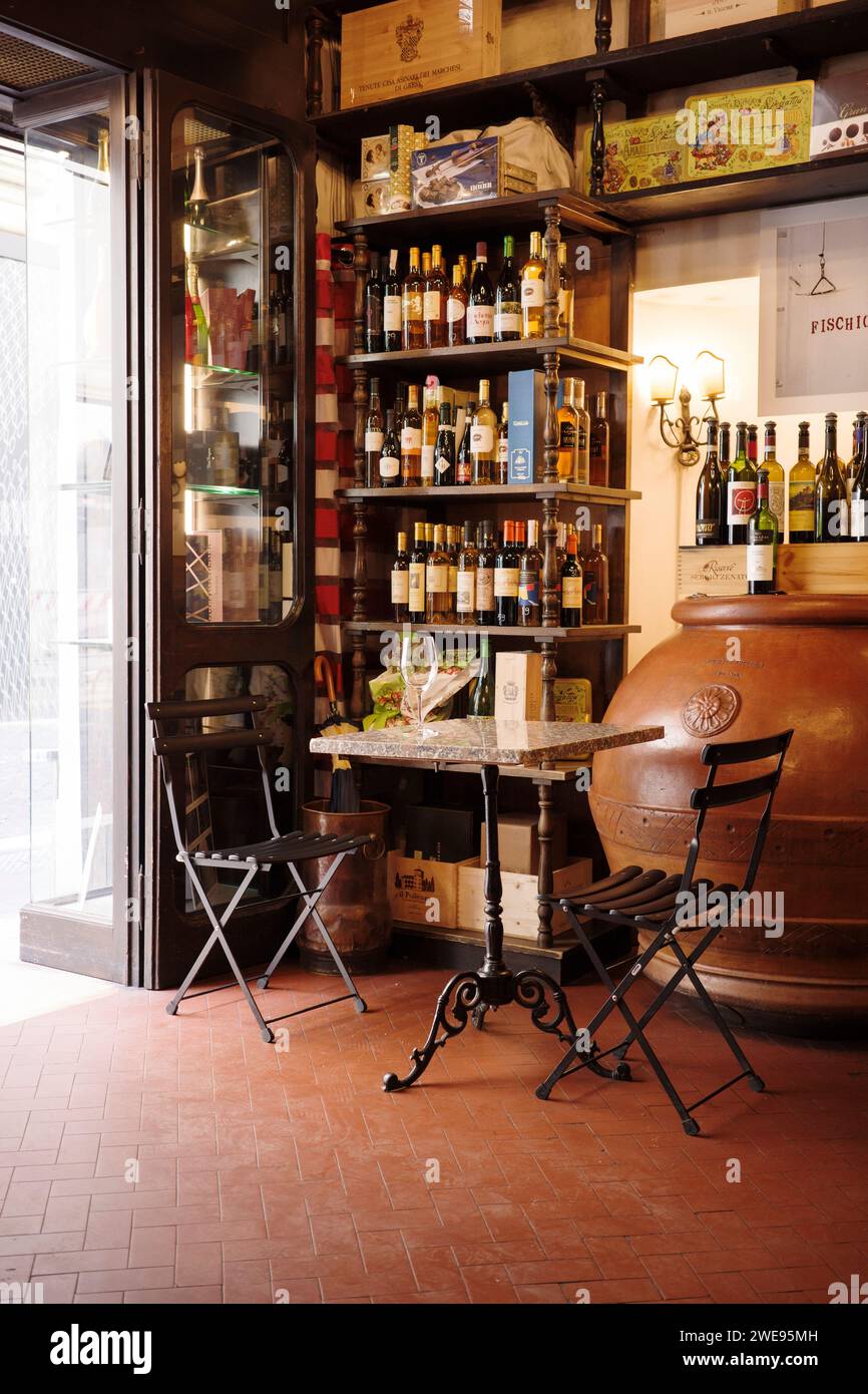 Rome. Italy. Enoteca Buccone Vini e Olii, historic wine bar, shop and restaurant on Via di Ripetta, Campo Marzio. Stock Photo
