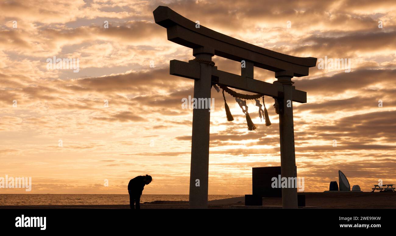 Silhouette torii gate architecture hi-res stock photography and images ...